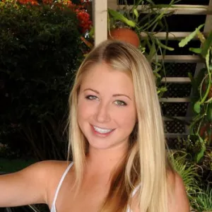 Casi James | биография, рост, вес, размер сисек, фигура, возраст